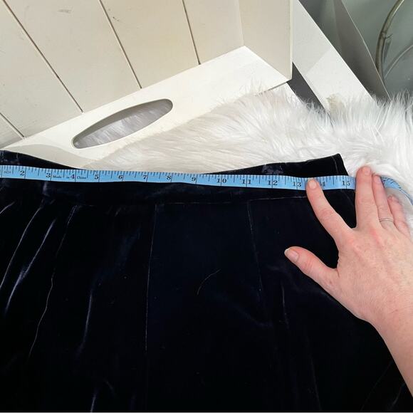 NEW BCBGMaxAzria Navy Velvet Silk Wide Leg Relaxed Ankle Length Trousers 8 NWT - Picture 15 of 16